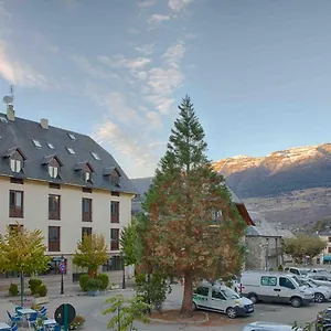 2* Hotel Ribaeta